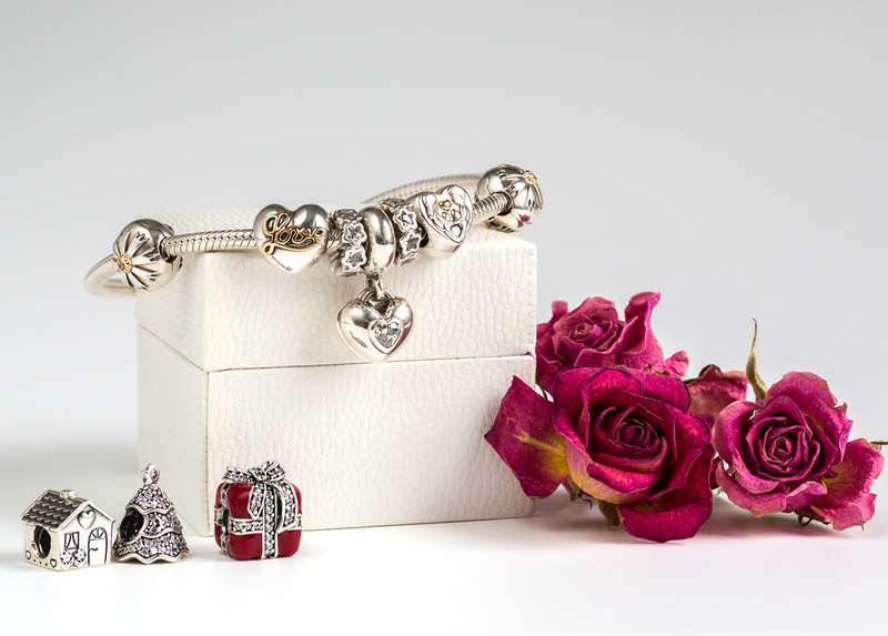 Pandora �perkami pote��te ka�d� �enu