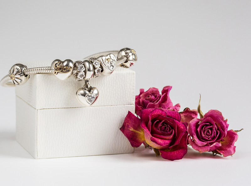 Ako na v�ber �peci�lneho dar�eka pre �enu?